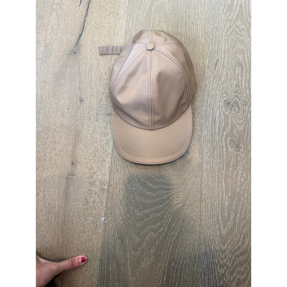 Alo Yoga Accessories - Alo Yoga Neutral Cap